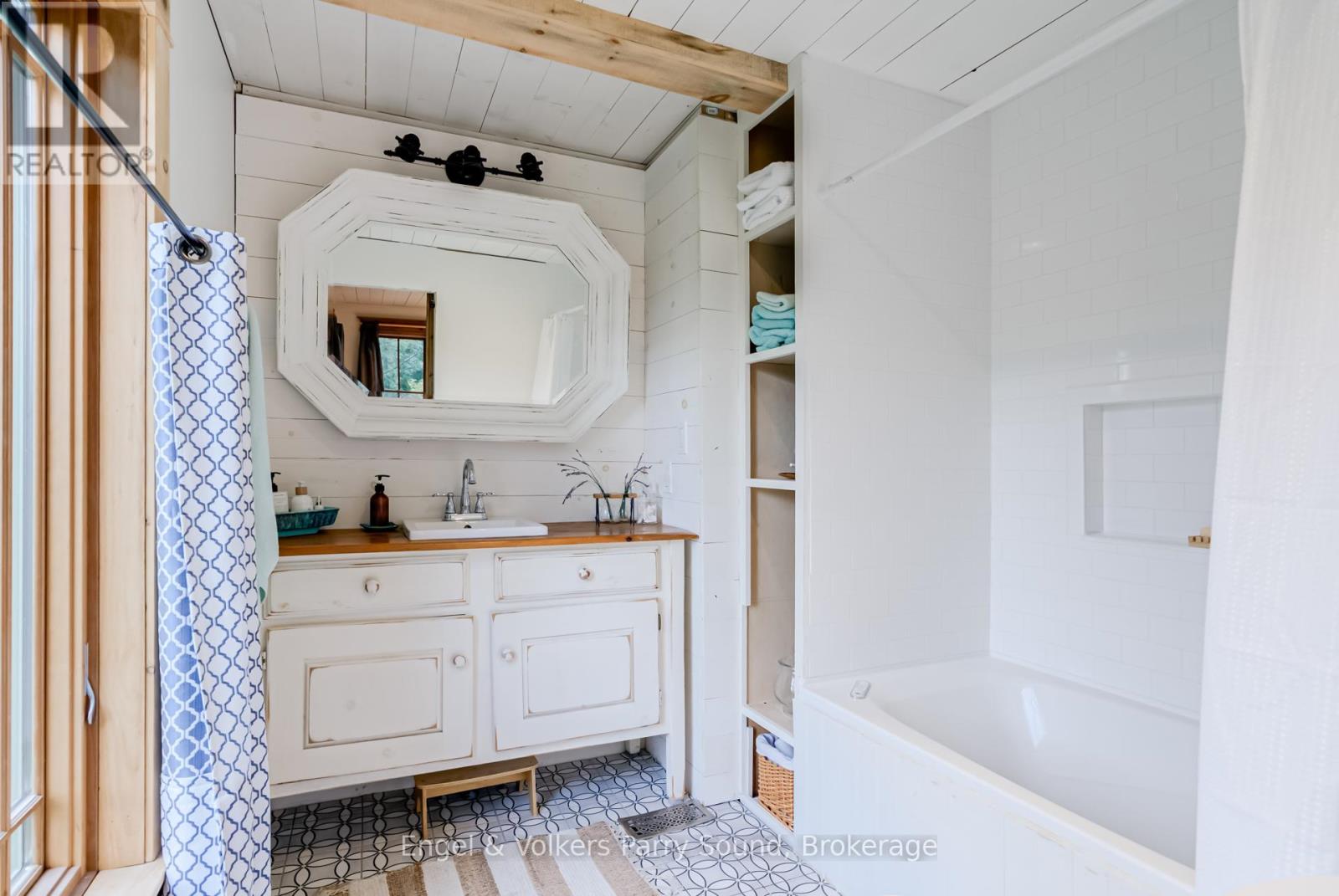 6 Little Beaver Boulevard, Seguin, Ontario  P2A 2W8 - Photo 22 - X12378318