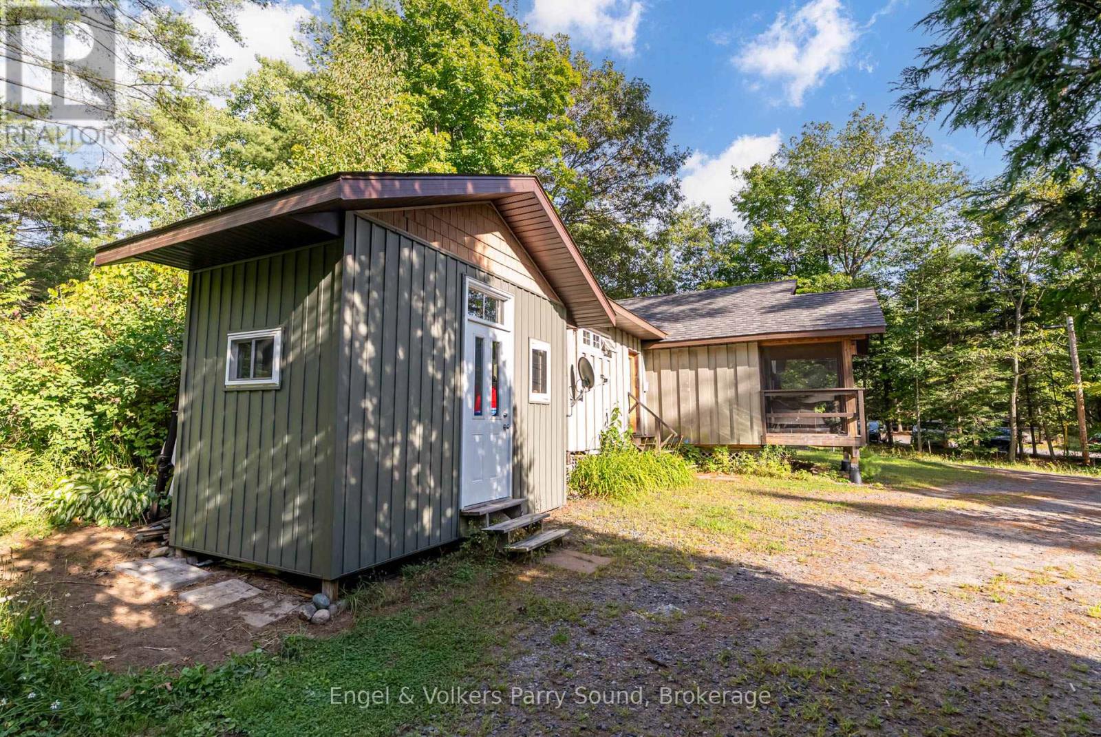 6 Little Beaver Boulevard, Seguin, Ontario  P2A 2W8 - Photo 31 - X12378318