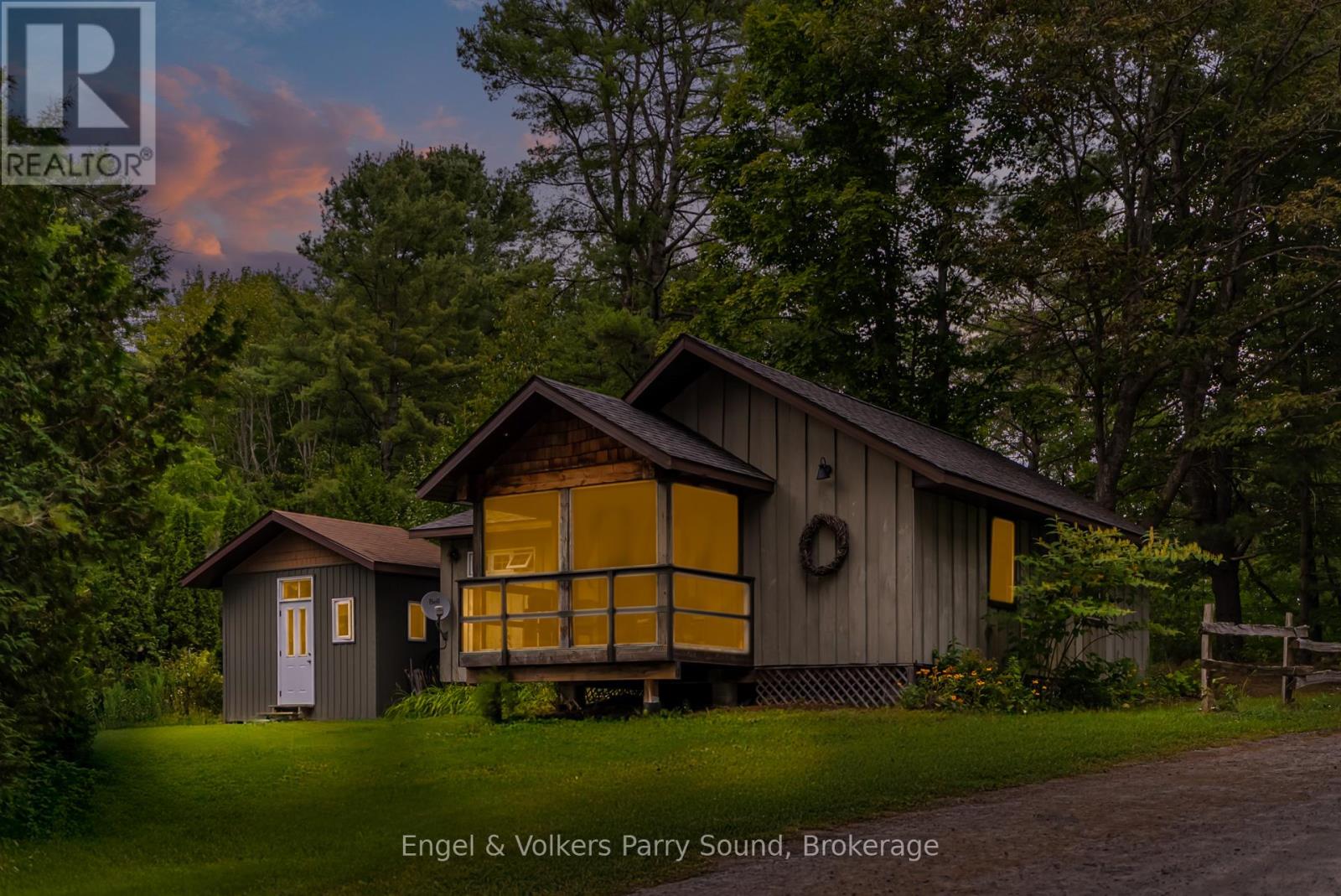 6 Little Beaver Boulevard, Seguin, Ontario  P2A 2W8 - Photo 4 - X12378318