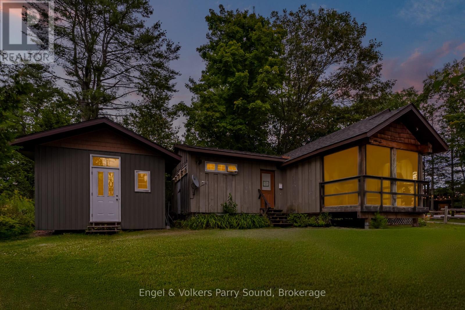 6 Little Beaver Boulevard, Seguin, Ontario  P2A 2W8 - Photo 41 - X12378318