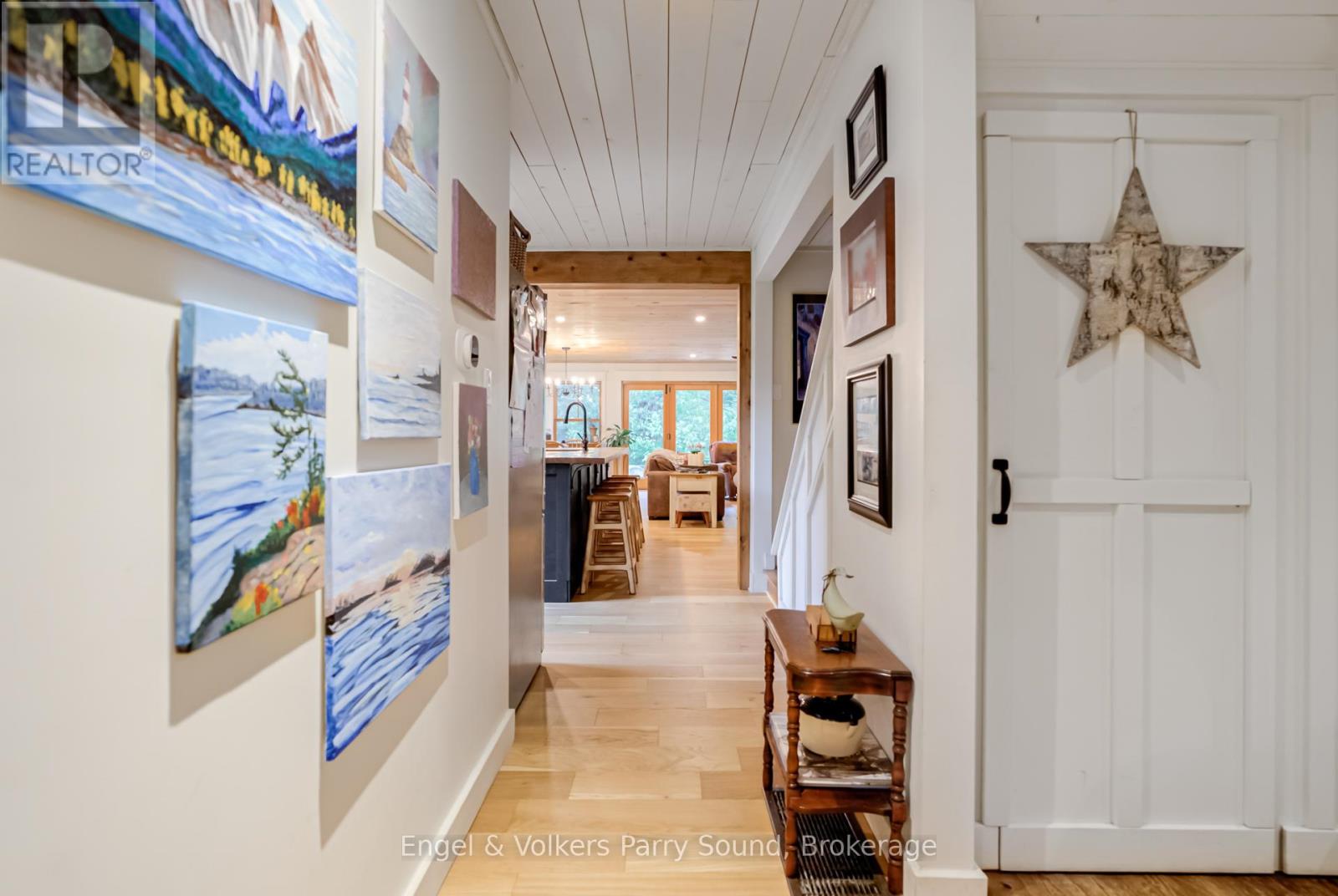 6 Little Beaver Boulevard, Seguin, Ontario  P2A 2W8 - Photo 9 - X12378318