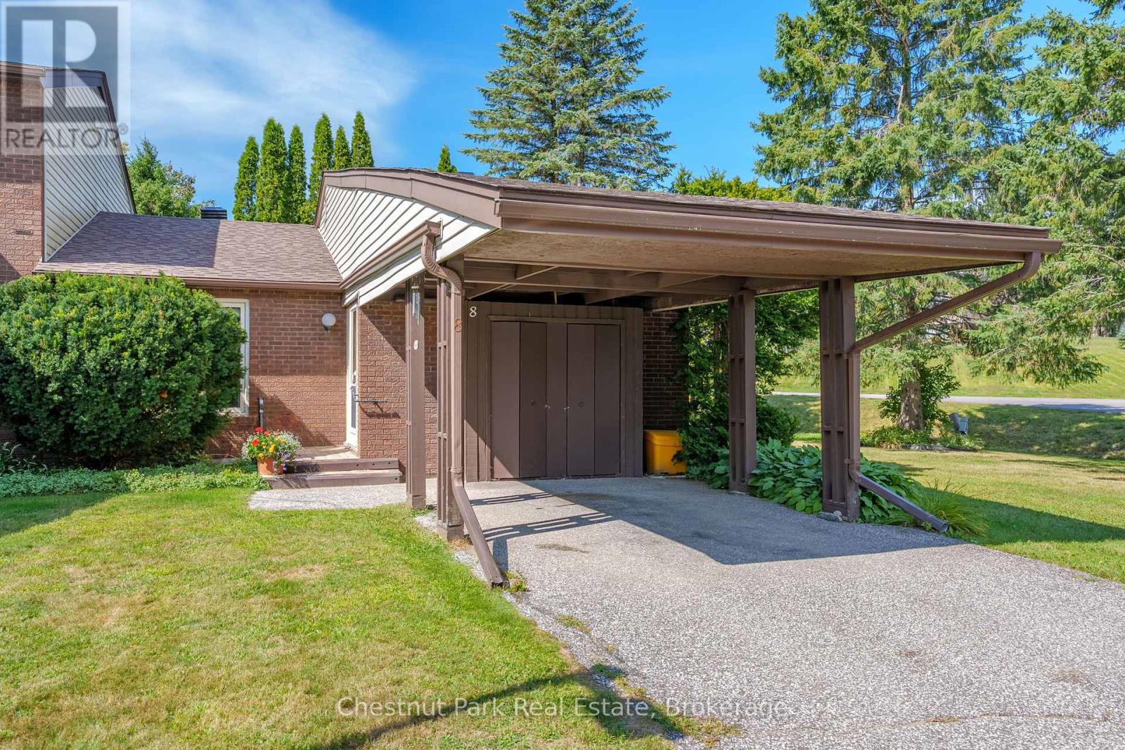 8 - 15 Golf Course Road, Bracebridge, Ontario  P1L 1M7 - Photo 4 - X12380861