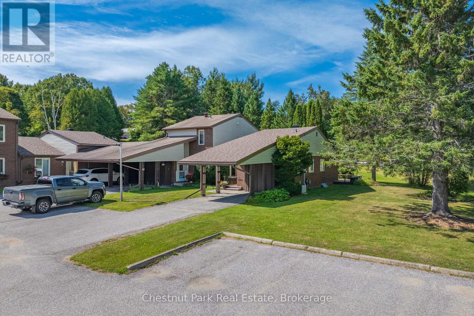 8 - 15 Golf Course Road, Bracebridge, Ontario  P1L 1M7 - Photo 5 - X12380861