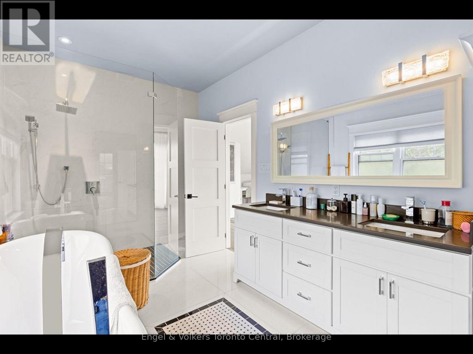 9 Osprey Way, Georgian Bay, Ontario  L0K 1S0 - Photo 20 - X12381413