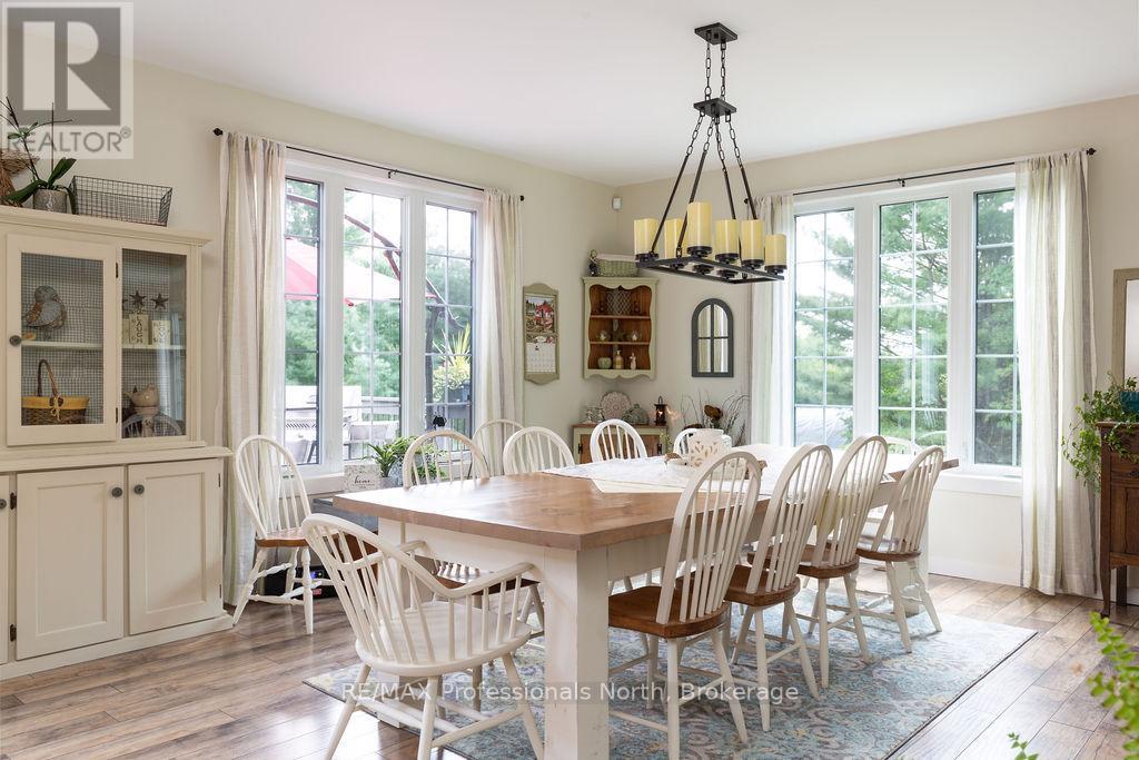 427 Skyhills Road, Huntsville, Ontario  P1H 2N5 - Photo 10 - X12382775