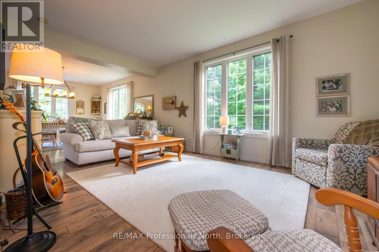 427 Skyhills Road, Huntsville, Ontario  P1H 2N5 - Photo 11 - X12382775