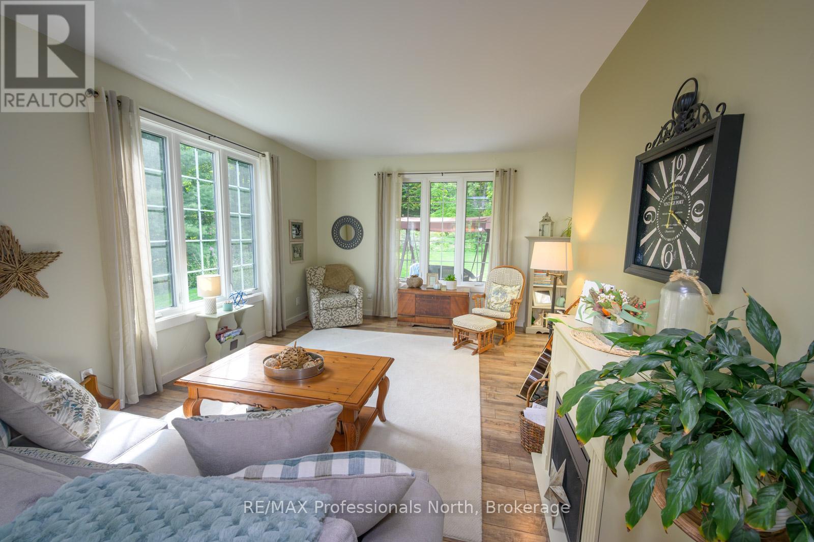 427 Skyhills Road, Huntsville, Ontario  P1H 2N5 - Photo 13 - X12382775