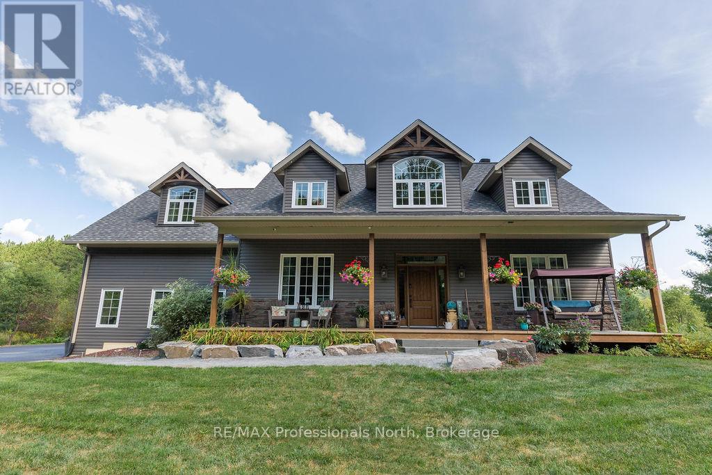 427 Skyhills Road, Huntsville, Ontario  P1H 2N5 - Photo 2 - X12382775