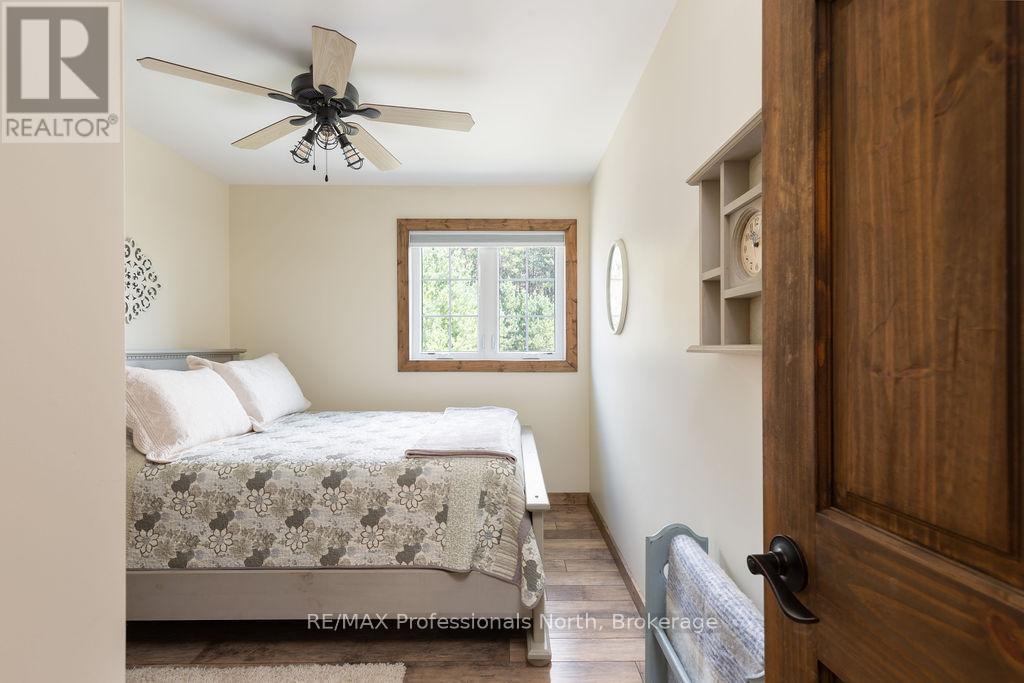 427 Skyhills Road, Huntsville, Ontario  P1H 2N5 - Photo 20 - X12382775