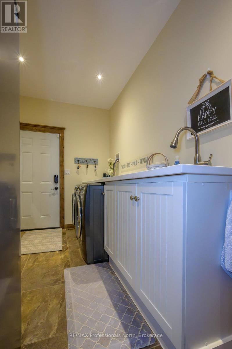 427 Skyhills Road, Huntsville, Ontario  P1H 2N5 - Photo 29 - X12382775