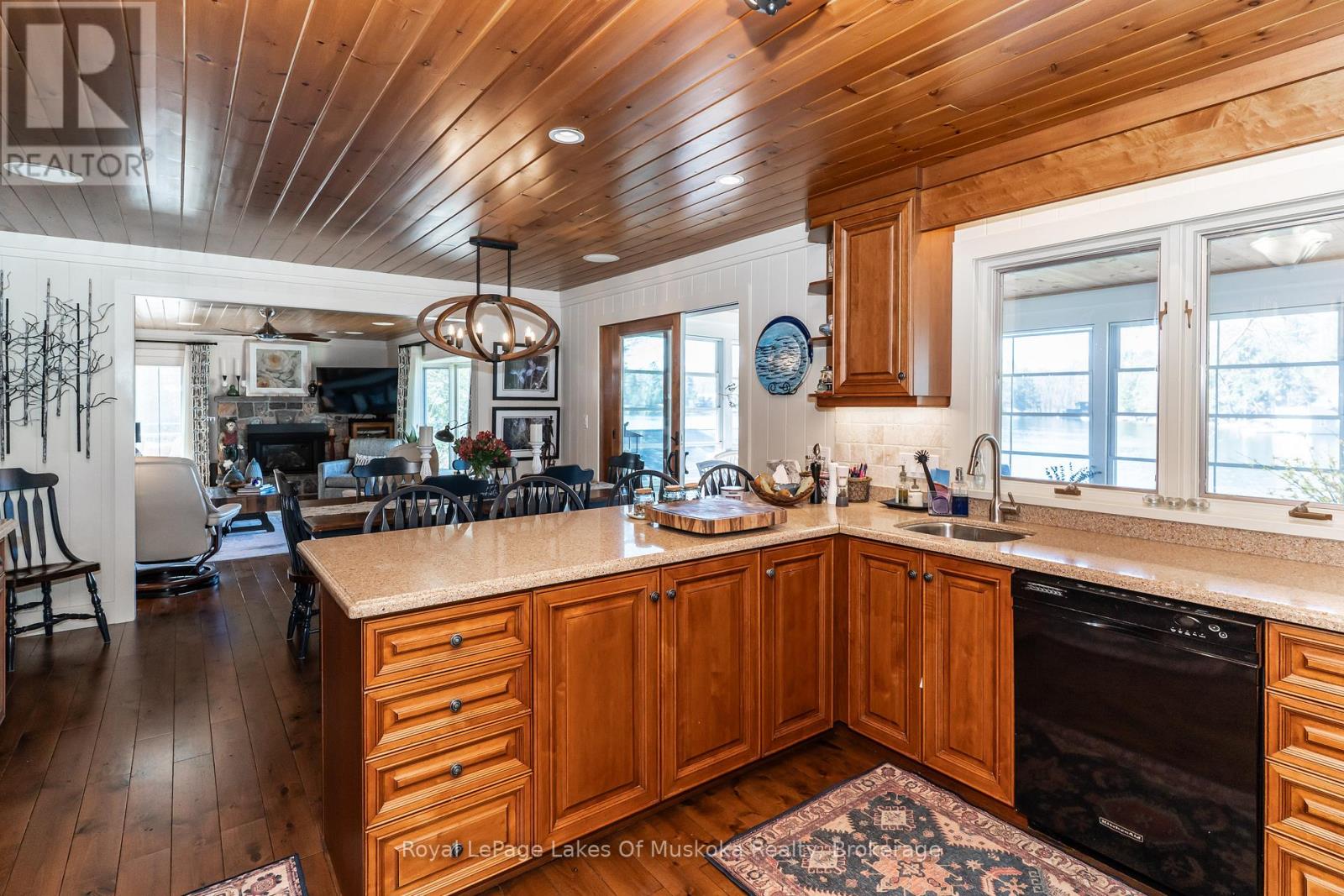 4 - 1027 Old Bridge Road, Muskoka Lakes, Ontario  P0B 1J0 - Photo 15 - X12383043