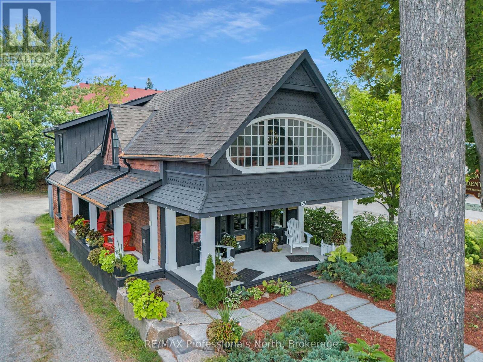 153 Manitoba Street, Bracebridge, Ontario  P1L 1S3 - Photo 2 - X12384028