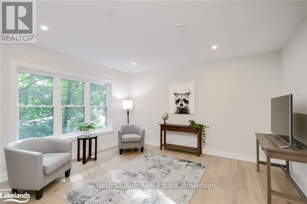 304 - 200 Anglo Street, Bracebridge, Ontario  P1L 1G4 - Photo 5 - X12384125