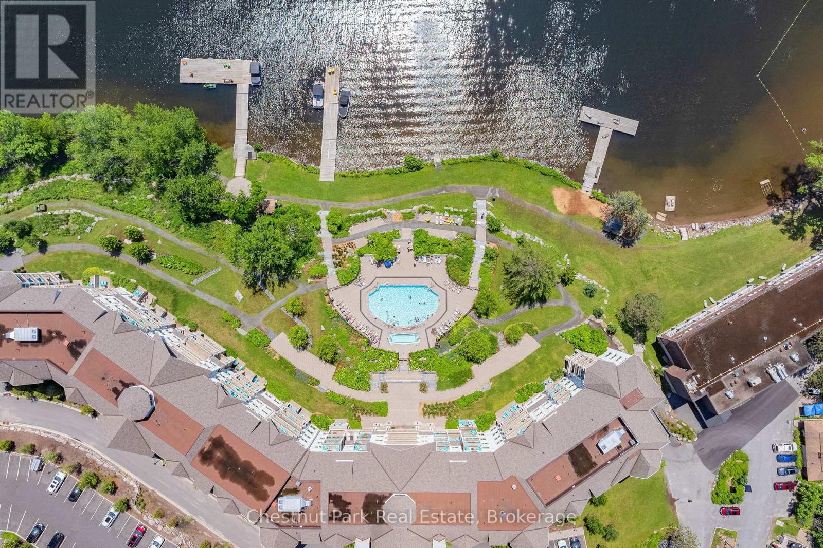 117 - 25 Pen Lake Point Road, Huntsville, Ontario  P1H 1A9 - Photo 2 - X12385335