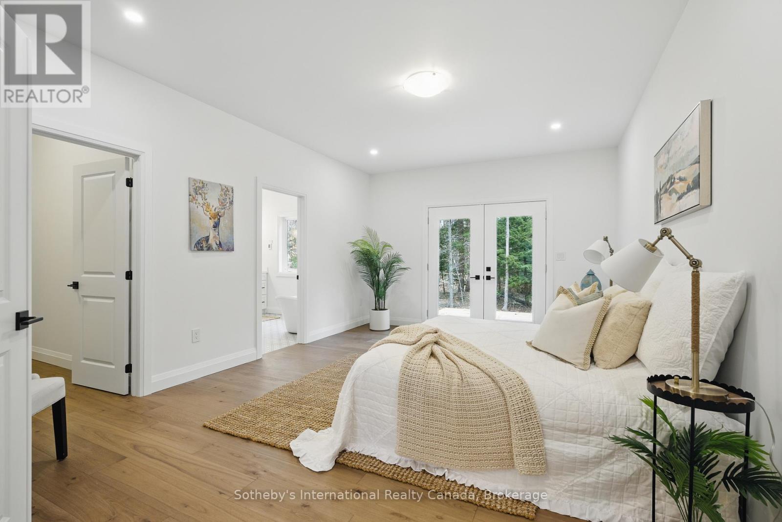 1030 Xavier Street, Gravenhurst, Ontario  P0E 1G0 - Photo 18 - X12385624