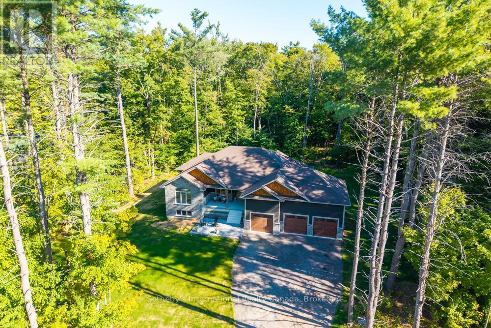 1030 Xavier Street, Gravenhurst, Ontario  P0E 1G0 - Photo 3 - X12385624