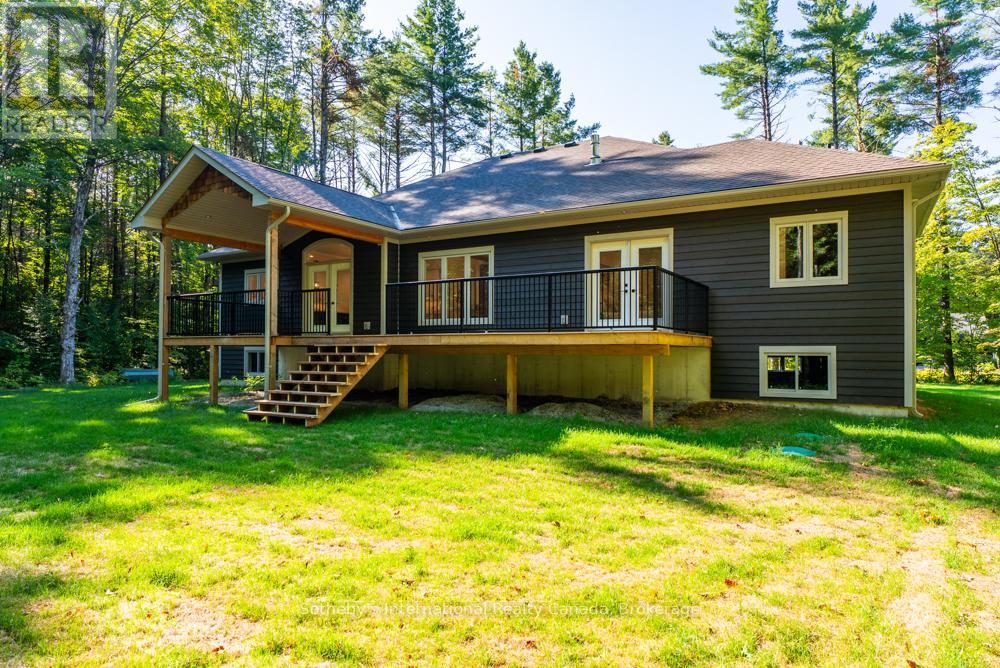 1030 Xavier Street, Gravenhurst, Ontario  P0E 1G0 - Photo 31 - X12385624