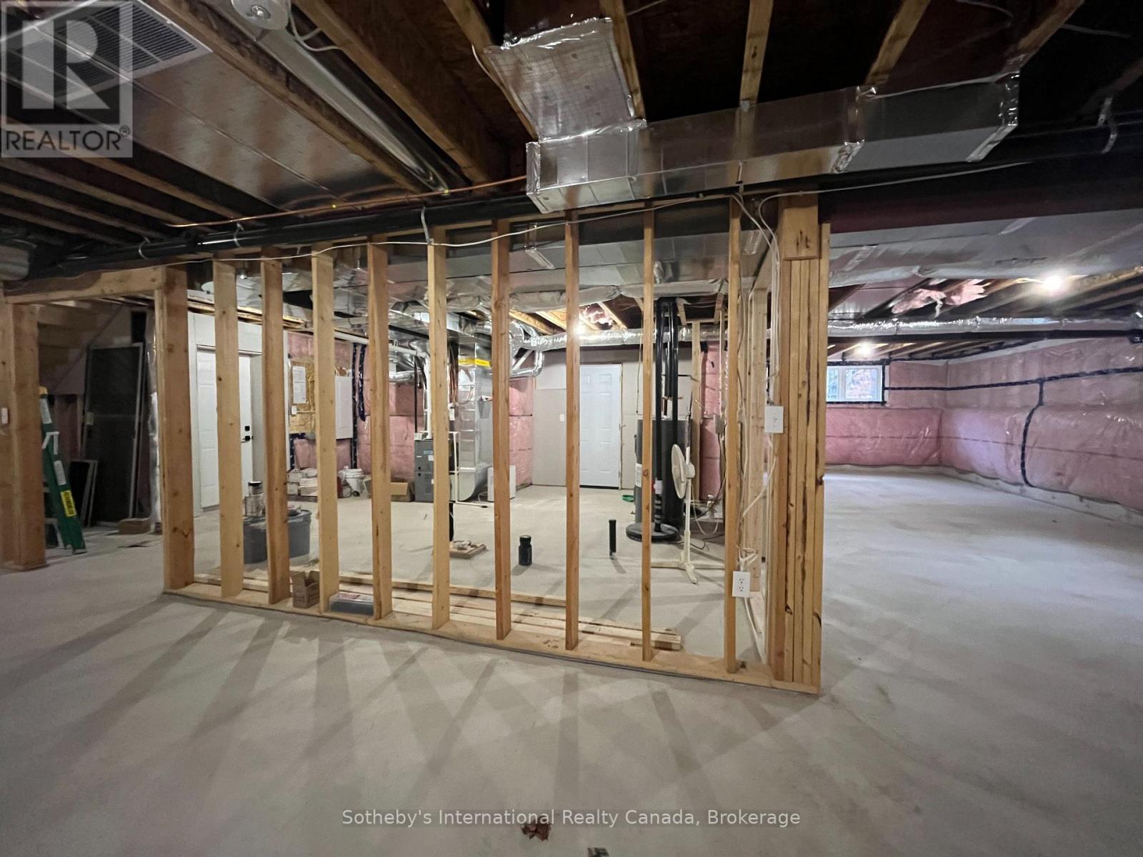 1030 Xavier Street, Gravenhurst, Ontario  P0E 1G0 - Photo 48 - X12385624