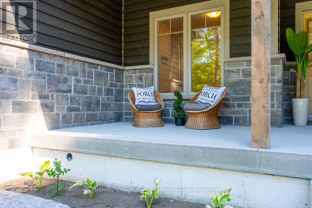 1030 Xavier Street, Gravenhurst, Ontario  P0E 1G0 - Photo 7 - X12385624