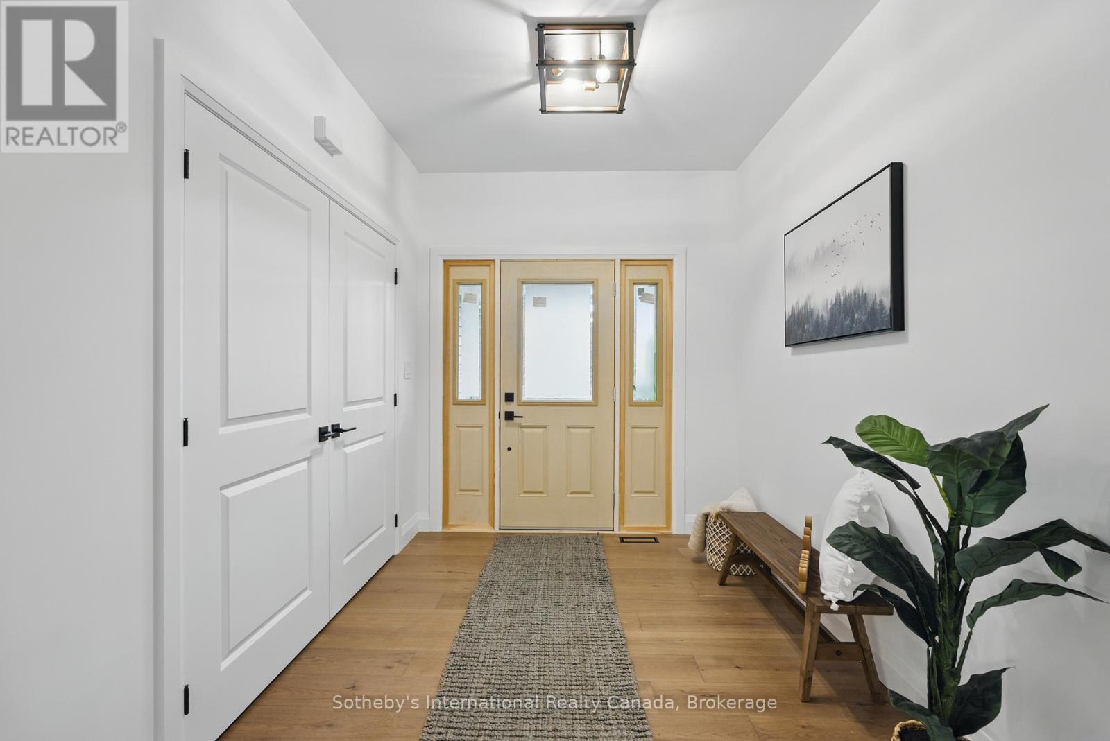 1030 Xavier Street, Gravenhurst, Ontario  P0E 1G0 - Photo 8 - X12385624