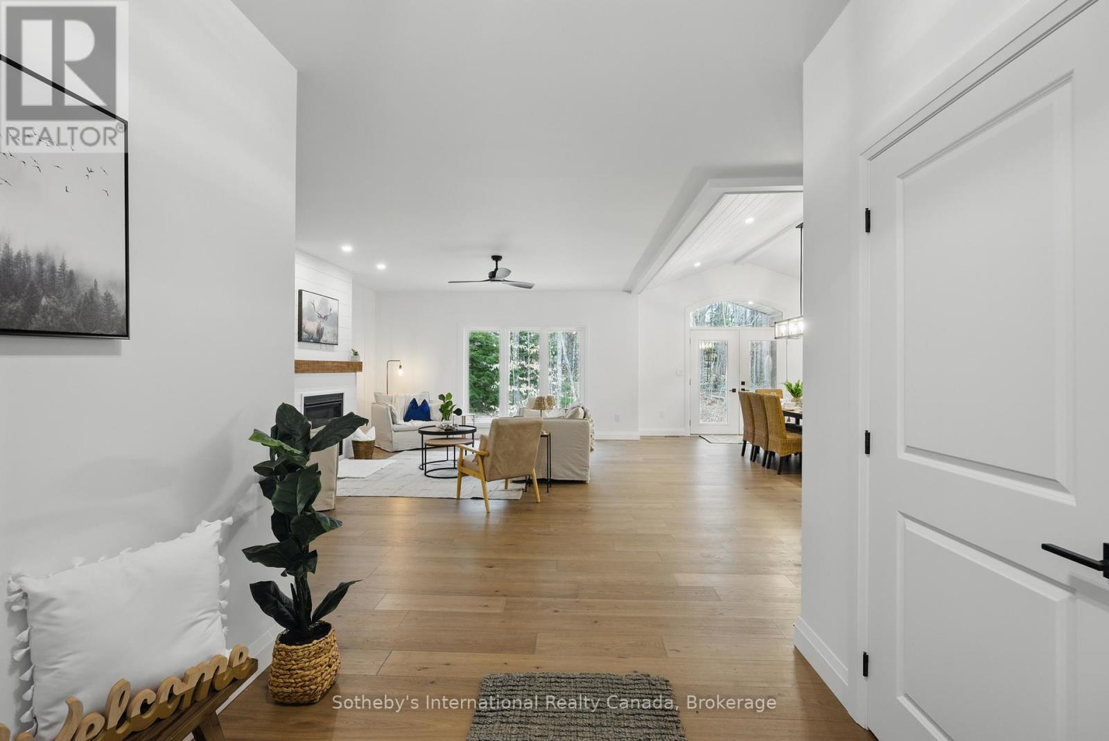 1030 Xavier Street, Gravenhurst, Ontario  P0E 1G0 - Photo 9 - X12385624