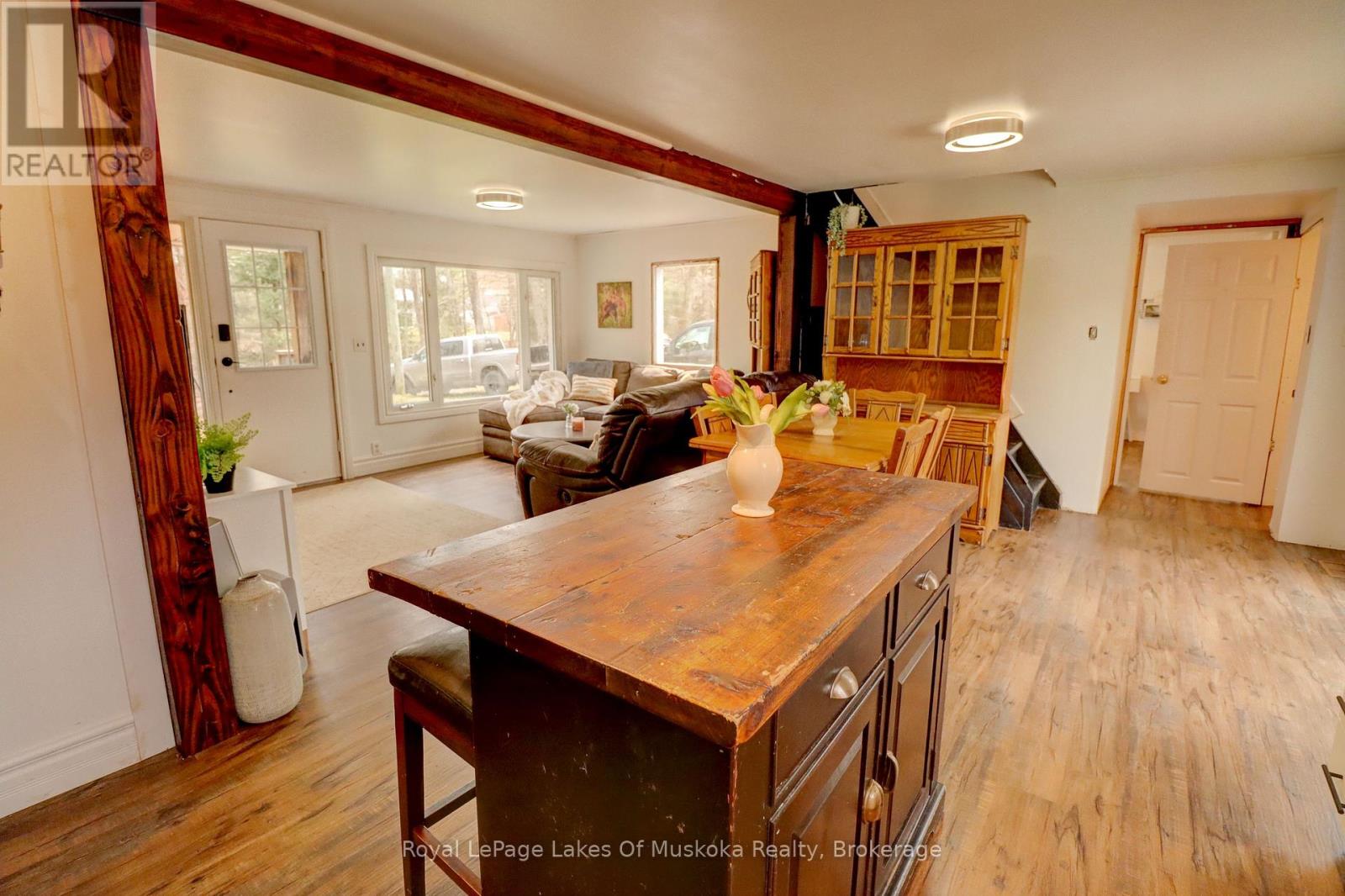 6 Hibberd Lane, Huntsville, Ontario  P1H 1C9 - Photo 10 - X12386098