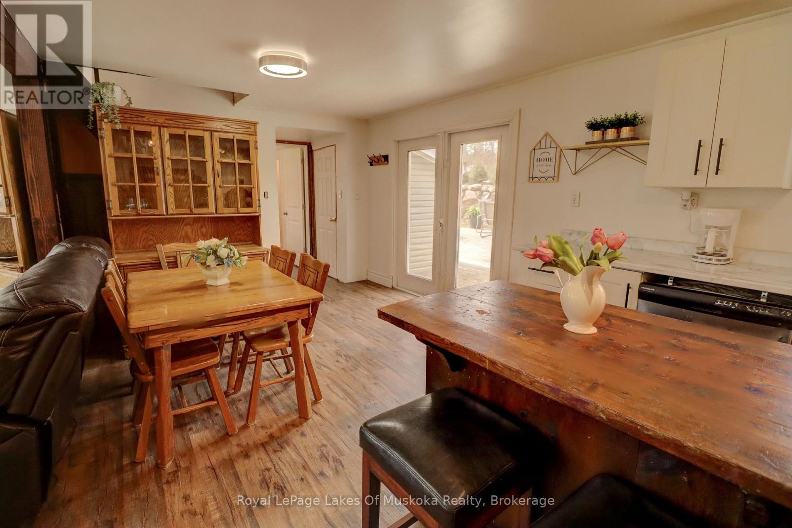 6 Hibberd Lane, Huntsville, Ontario  P1H 1C9 - Photo 5 - X12386098