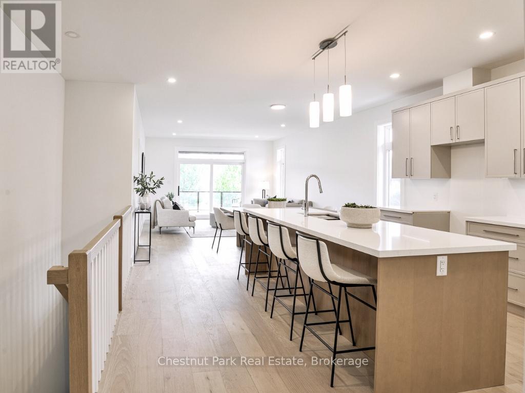 2 Black Spruce Street, Huntsville, Ontario  P1H 1M3 - Photo 12 - X12387275