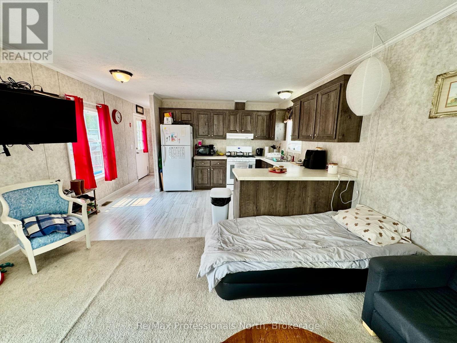 60 - 1007 Racoon Road, Gravenhurst, Ontario  P1P 0C3 - Photo 5 - X12387940