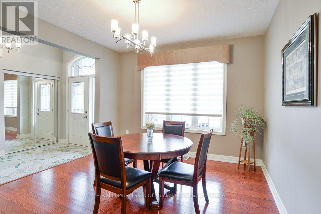 12 Pheasant Run, Bracebridge, Ontario  P1L 0A9 - Photo 22 - X12388152