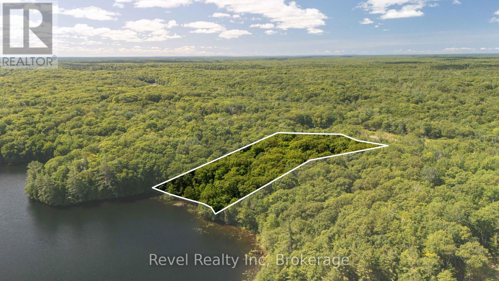 14 Zhaawashkwaa Miikan Road, Seguin, Ontario  P2A 0B2 - Photo 2 - X12388380