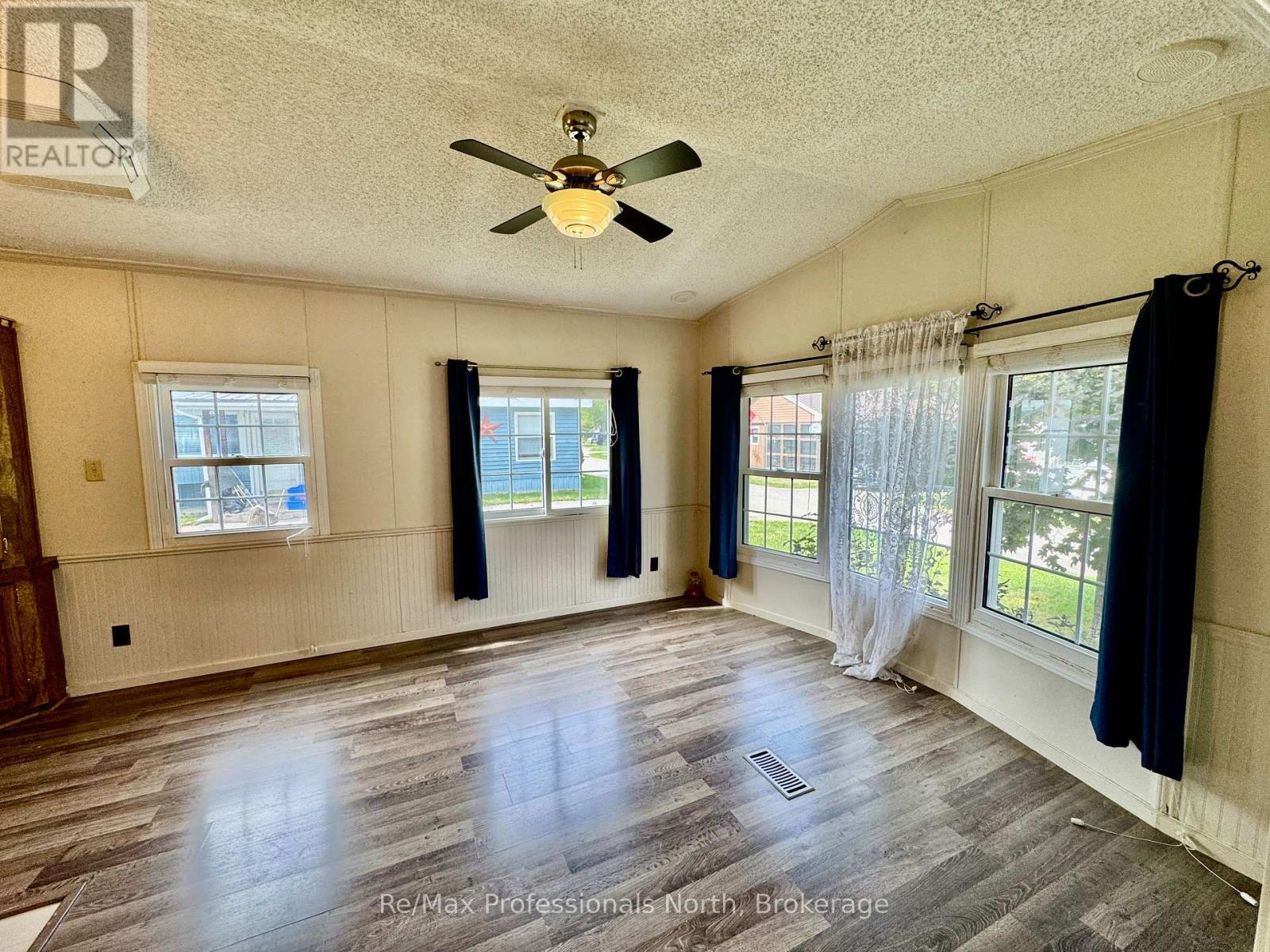 62 - 1007 Racoon Road, Gravenhurst, Ontario  P1P 0C3 - Photo 10 - X12388806