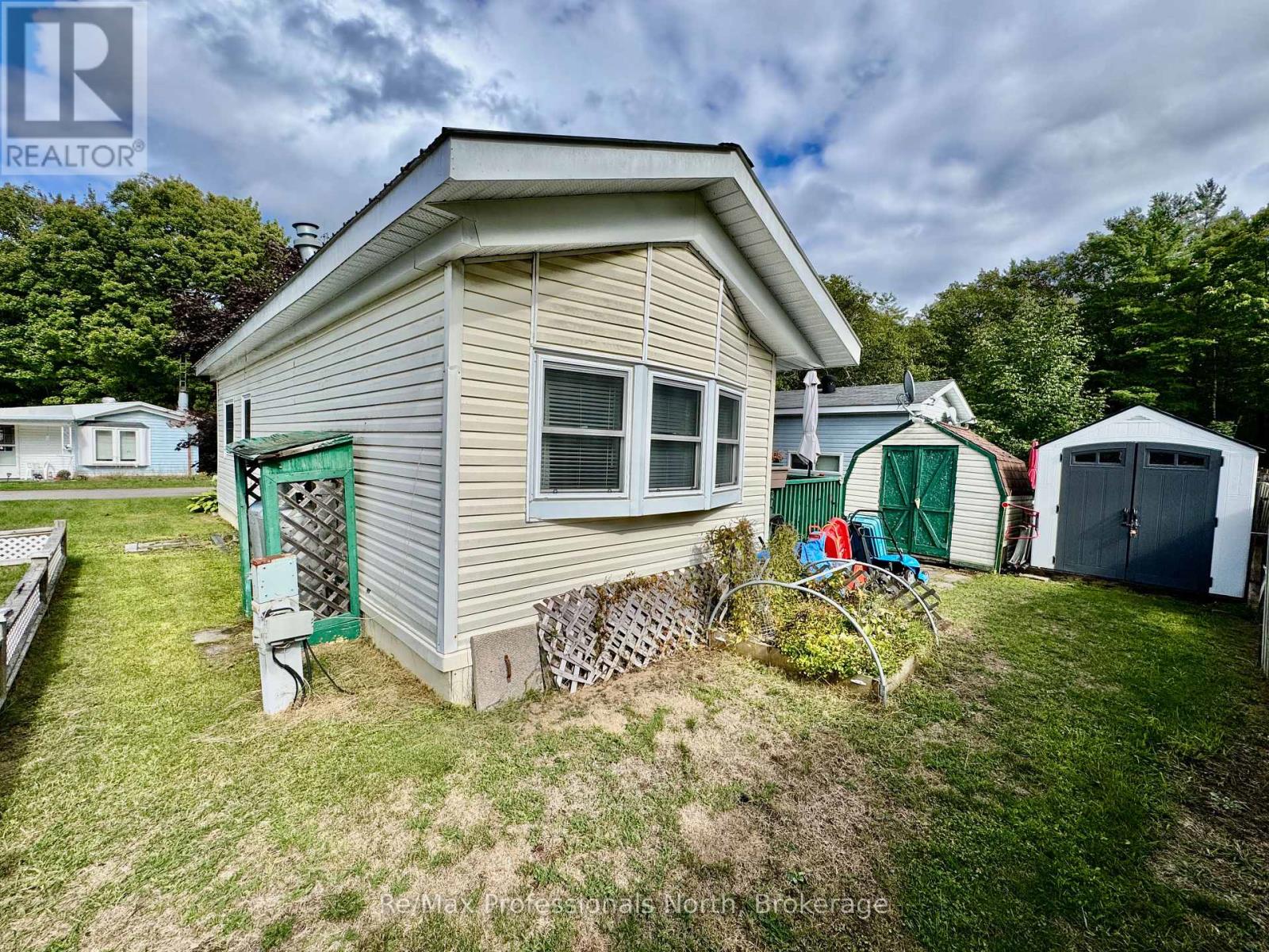 62 - 1007 Racoon Road, Gravenhurst, Ontario  P1P 0C3 - Photo 4 - X12388806