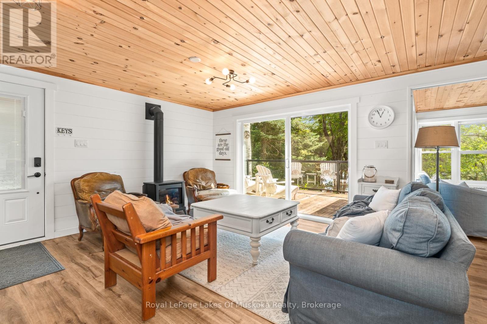 1341 Billie Bear Road, Lake Of Bays, Ontario  P1H 2J6 - Photo 4 - X12389032