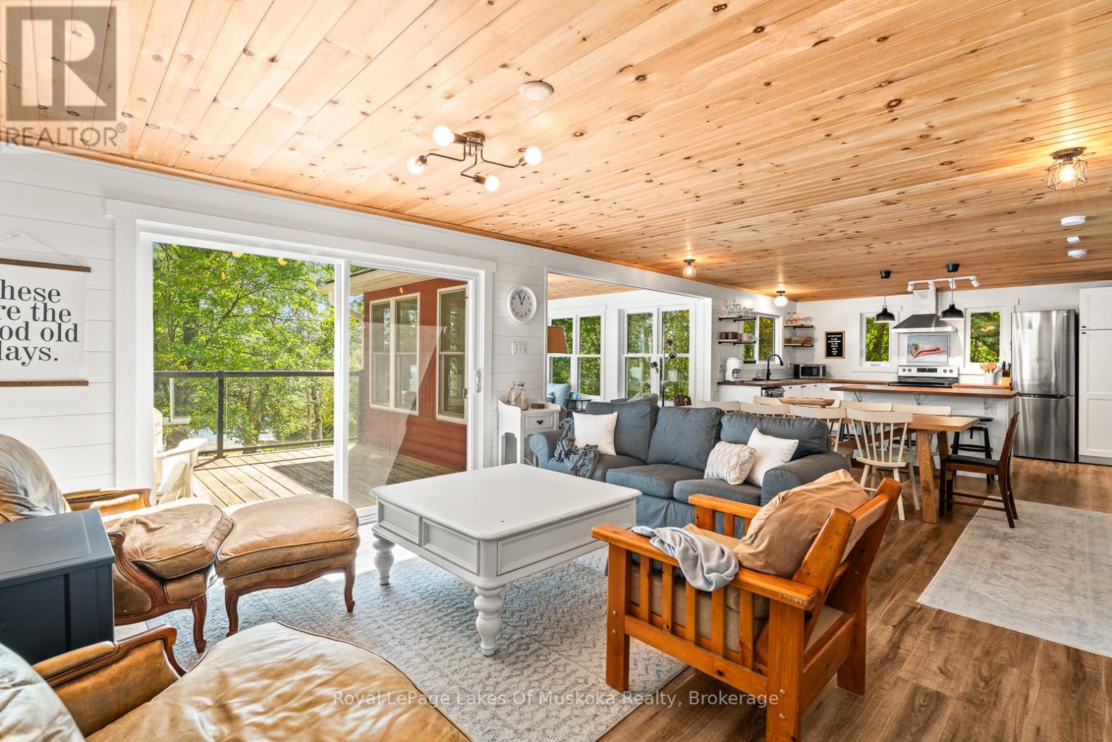 1341 Billie Bear Road, Lake Of Bays, Ontario  P1H 2J6 - Photo 7 - X12389032