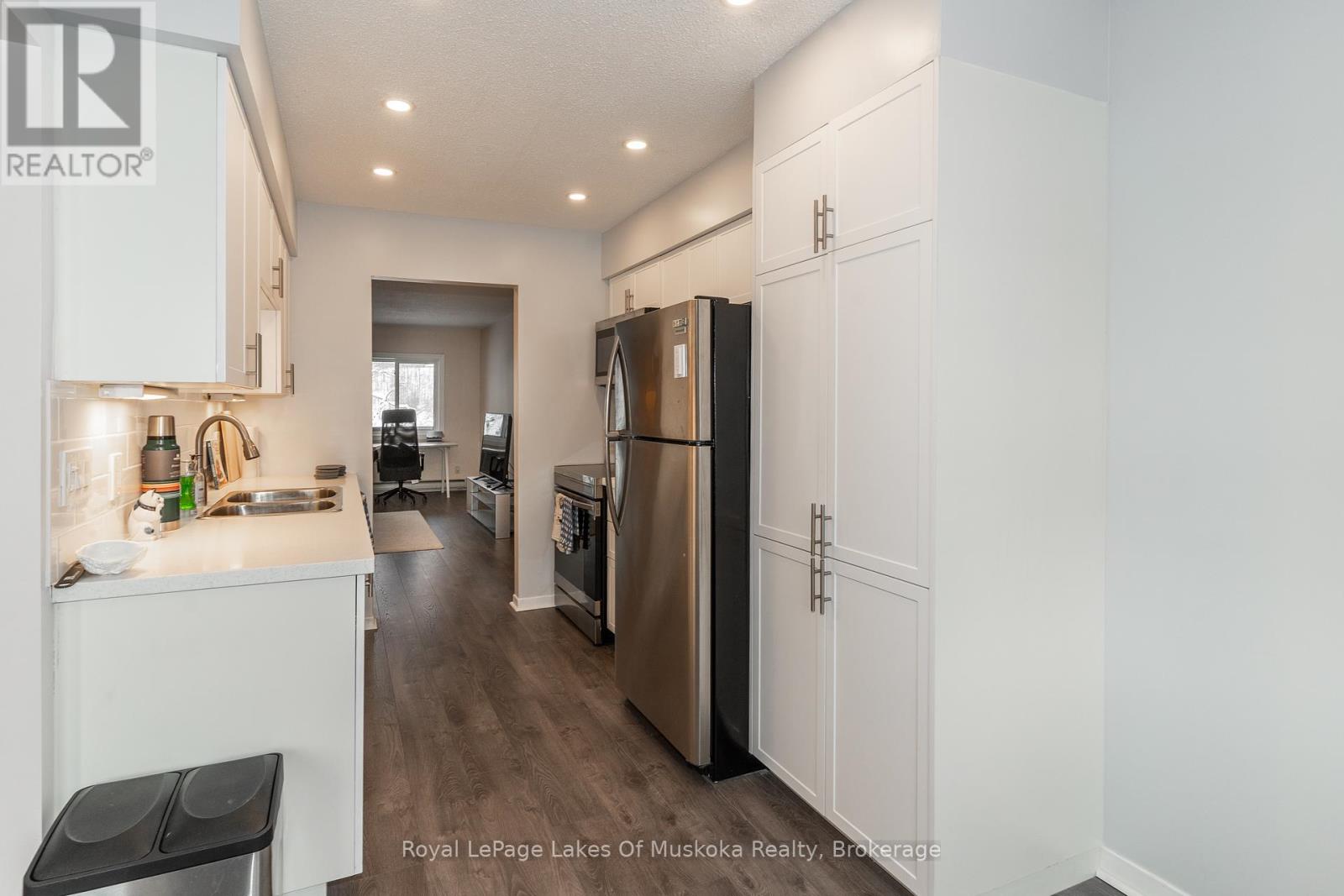 10 - 142 Ecclestone Drive, Bracebridge, Ontario  P1L 1G6 - Photo 10 - X12389230