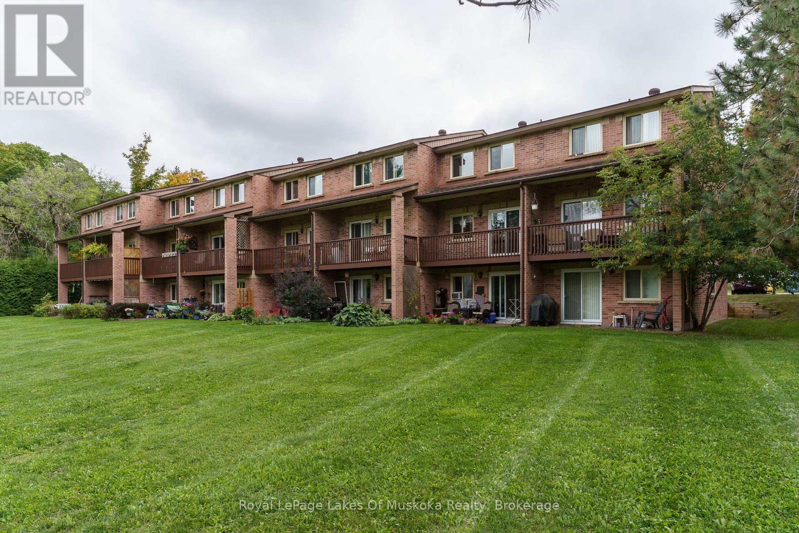 10 - 142 Ecclestone Drive, Bracebridge, Ontario  P1L 1G6 - Photo 18 - X12389230