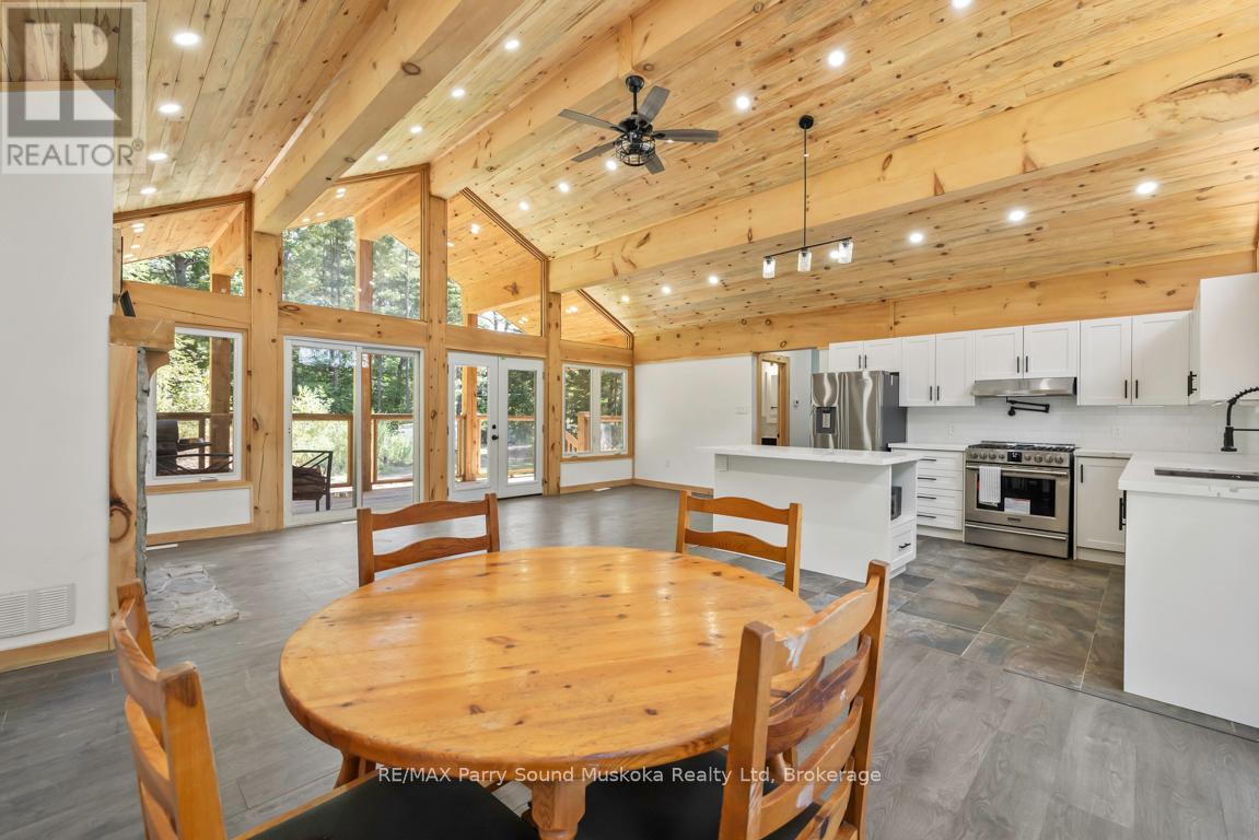 15 Rankin Lake Road, Seguin, Ontario  P2A 0B2 - Photo 11 - X12392304