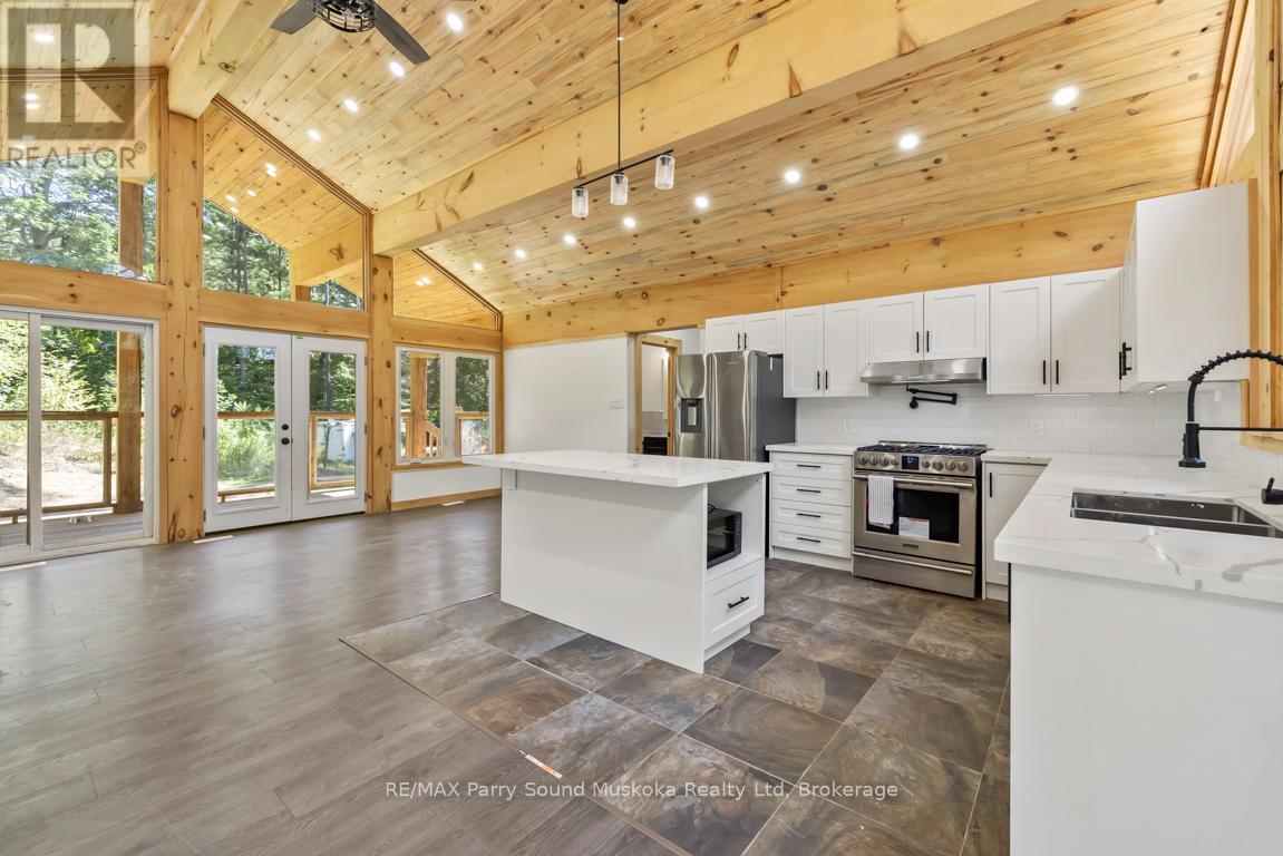 15 Rankin Lake Road, Seguin, Ontario  P2A 0B2 - Photo 12 - X12392304