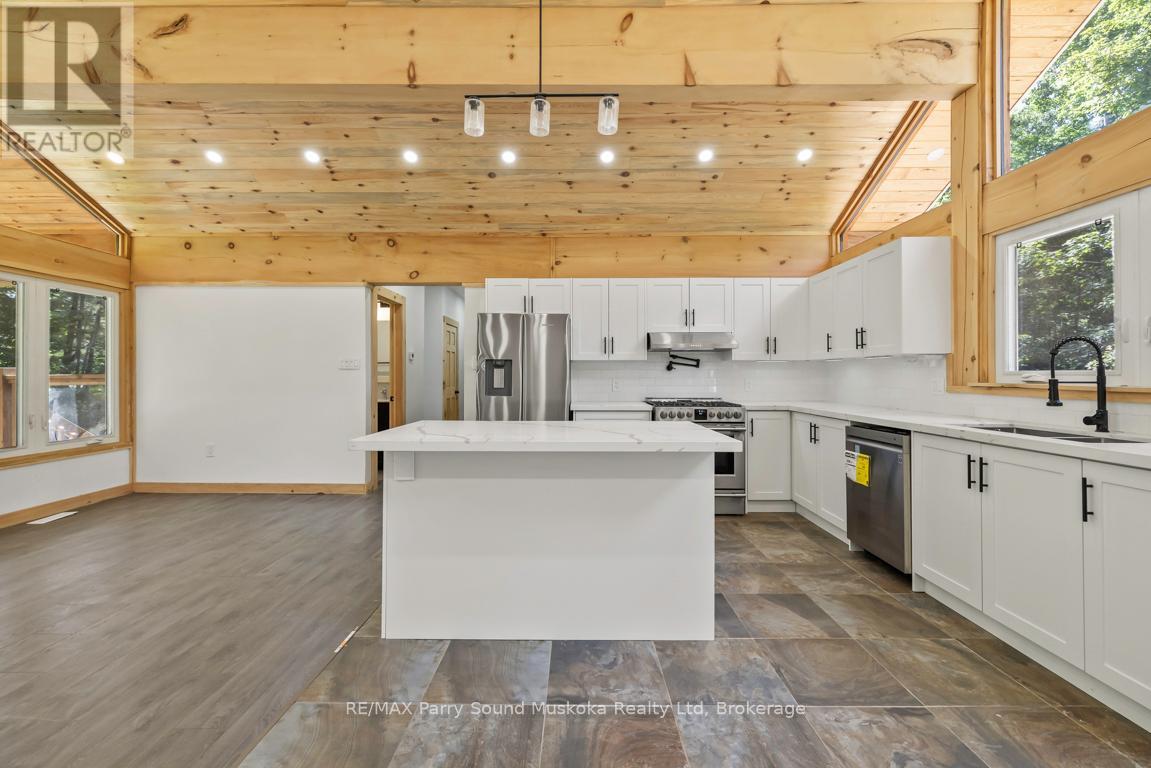 15 Rankin Lake Road, Seguin, Ontario  P2A 0B2 - Photo 13 - X12392304