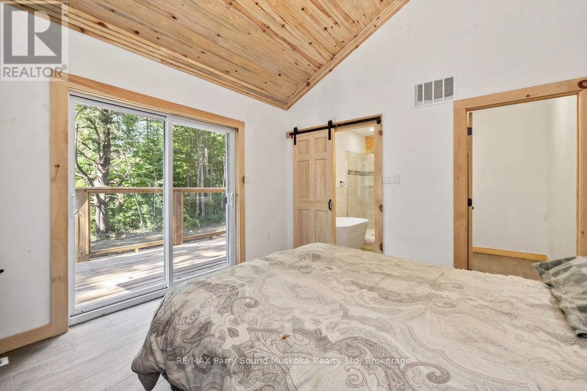 15 Rankin Lake Road, Seguin, Ontario  P2A 0B2 - Photo 17 - X12392304