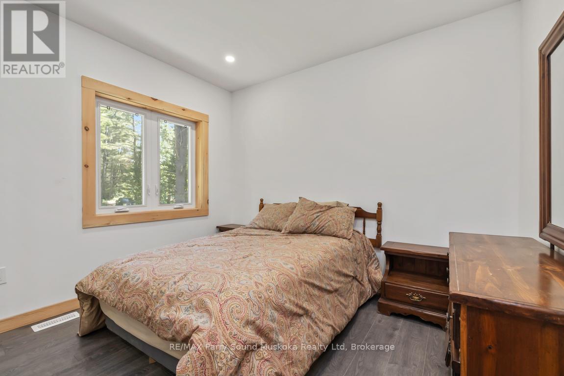 15 Rankin Lake Road, Seguin, Ontario  P2A 0B2 - Photo 20 - X12392304