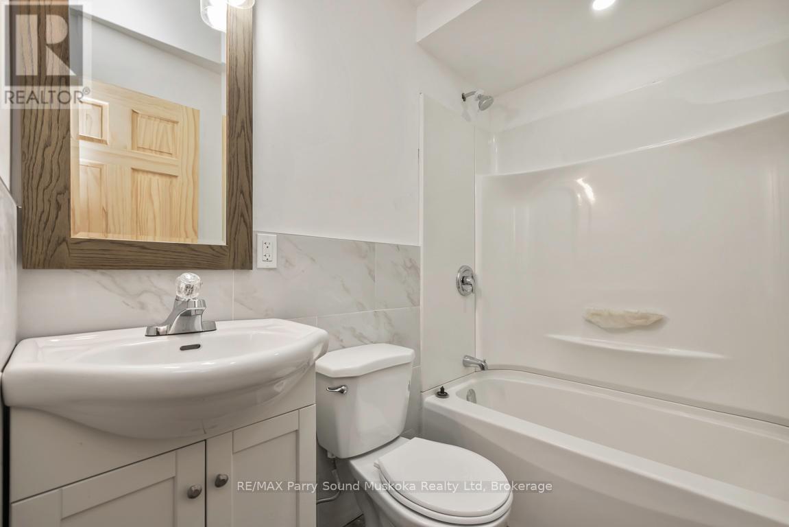 15 Rankin Lake Road, Seguin, Ontario  P2A 0B2 - Photo 27 - X12392304