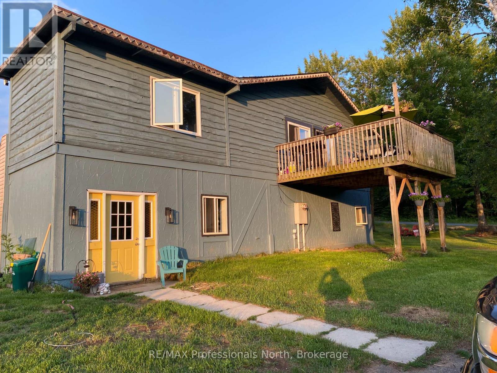 204 Mineral Springs Road, Huntsville, Ontario  P1H 2N5 - Photo 3 - X12393968