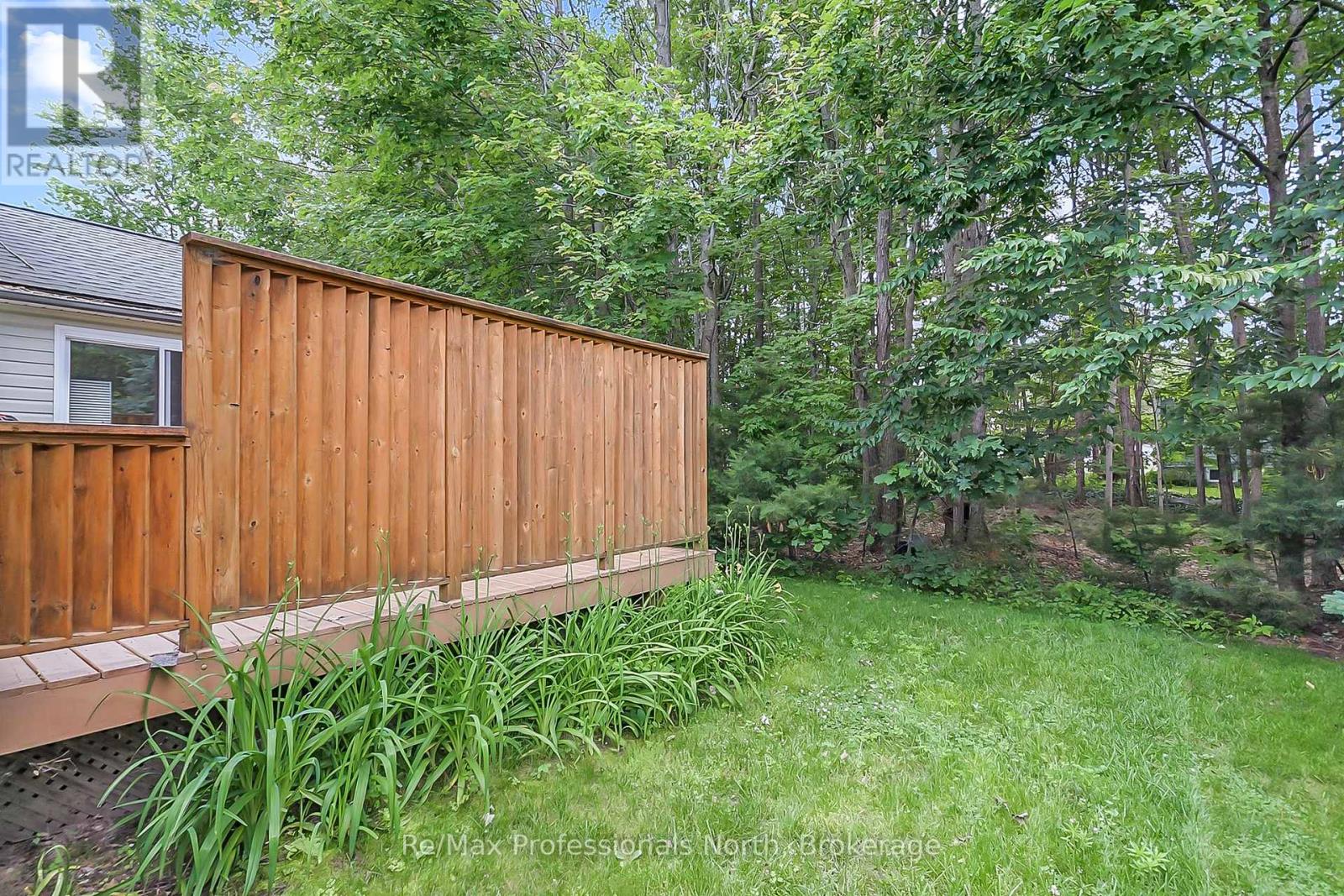 136 Hedgewood Lane, Gravenhurst, Ontario  P1P 1Z4 - Photo 30 - X12396497