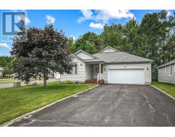 136 HEDGEWOOD LANE, Gravenhurst, Ontario