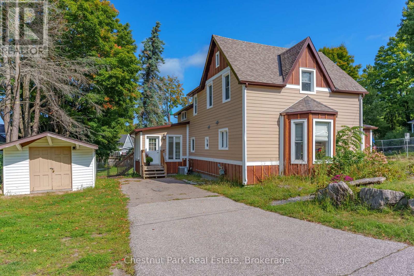 615 Bay Street, Gravenhurst, Ontario  P1P 1G8 - Photo 38 - X12397389