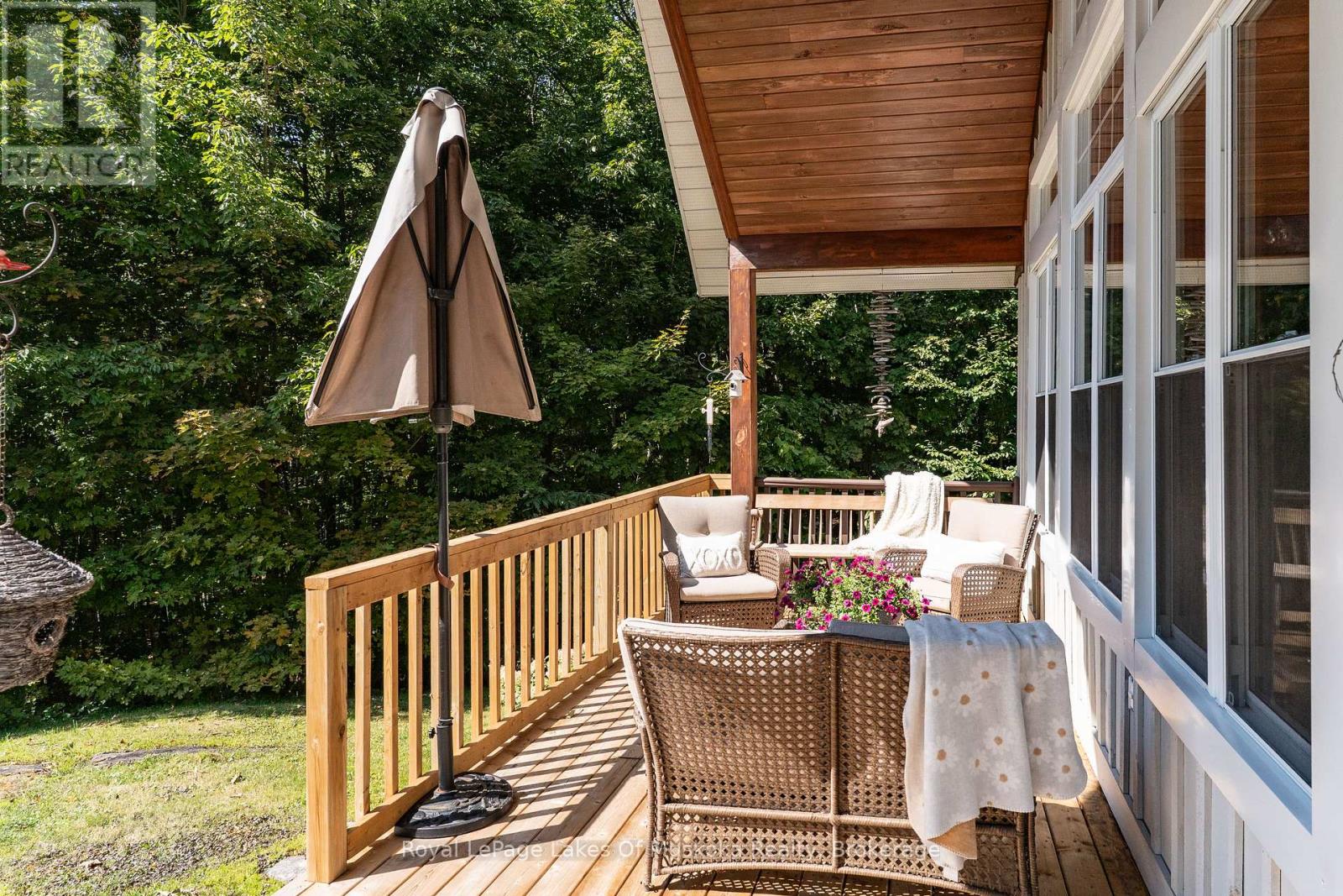 1080 Walkers Glenn Crescent, Lake Of Bays, Ontario  P1H 2J6 - Photo 11 - X12399329