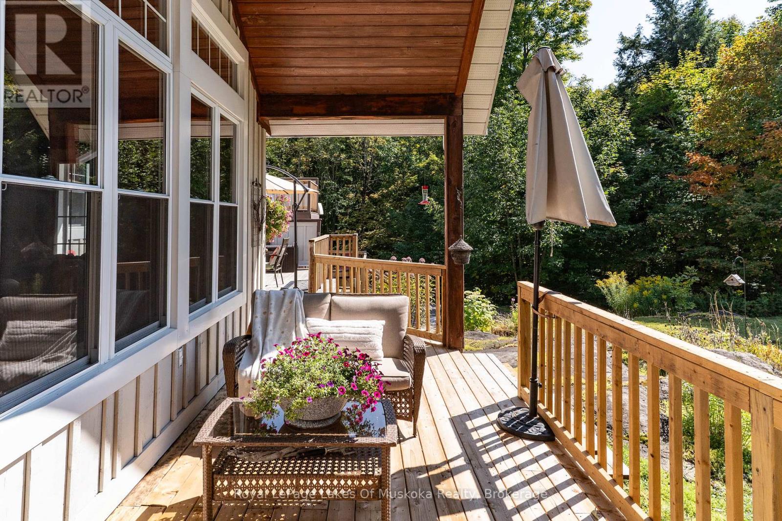 1080 Walkers Glenn Crescent, Lake Of Bays, Ontario  P1H 2J6 - Photo 12 - X12399329