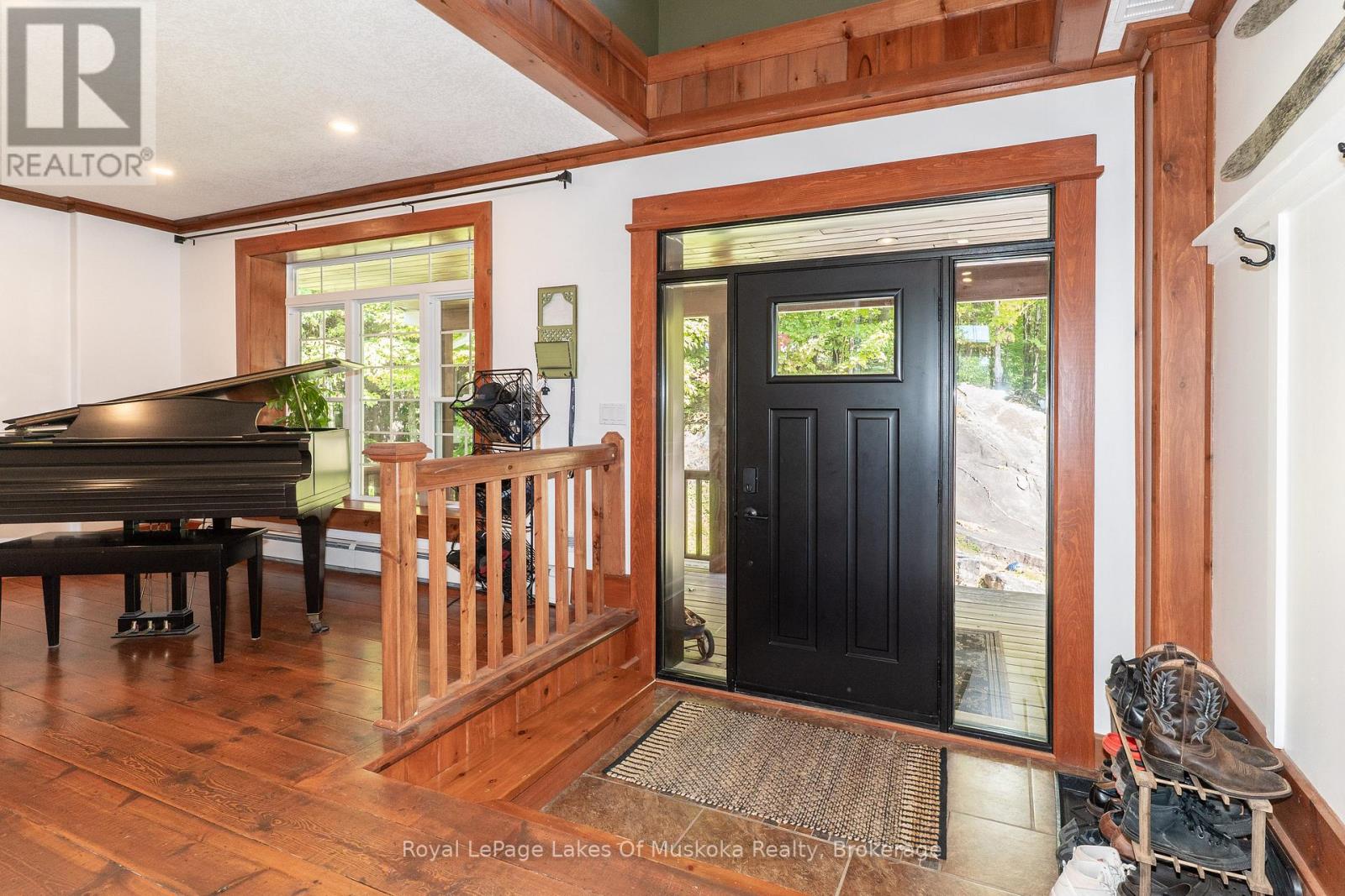 1080 Walkers Glenn Crescent, Lake Of Bays, Ontario  P1H 2J6 - Photo 14 - X12399329